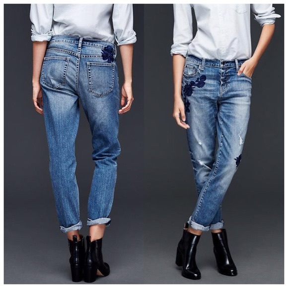 Embroidered floral distressed GAP boyfriend jeans - Picture 1 of 4